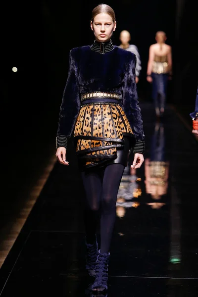 Look 34